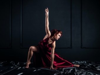 demo-attachment-842-Dancing-Woman